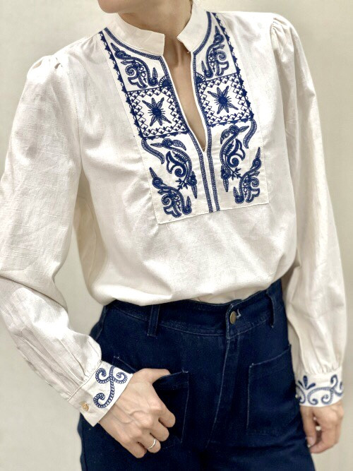 Chemise manches longues plastron brodé
