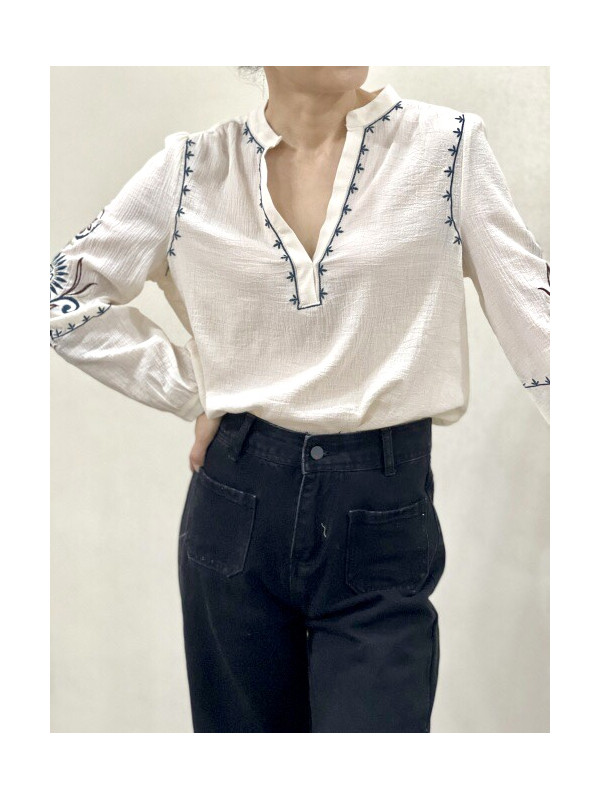 Chemise manches longues brodées fleurs