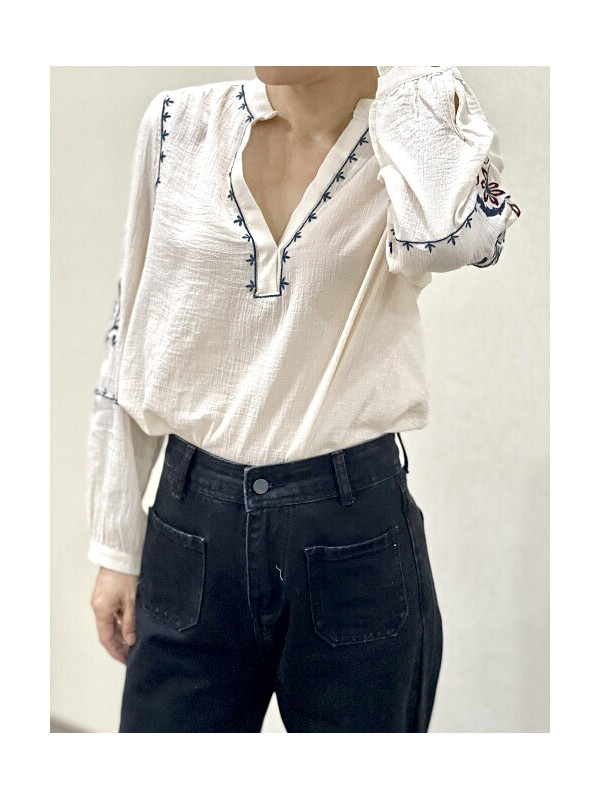 Chemise manches longues brodées fleurs