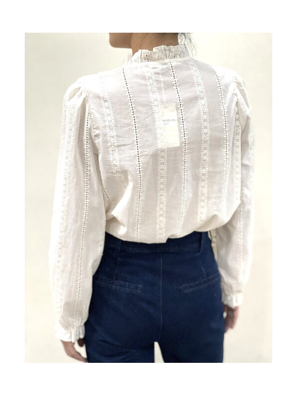 Chemise brodée col volanté plastron guipure