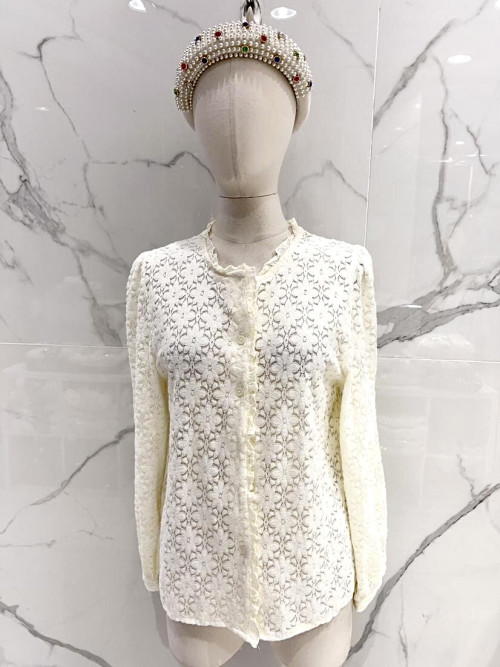 Top manches longues fleurs en guipure et dentelle