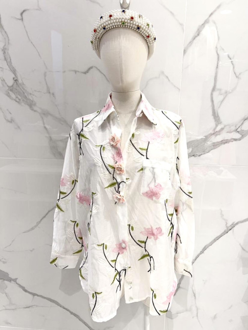 Chemise oversized en tulle brodé