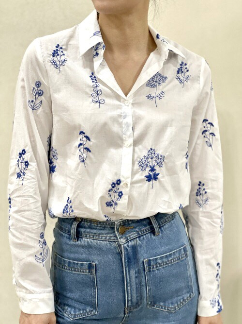 Chemise manches longues avec broderies végétales