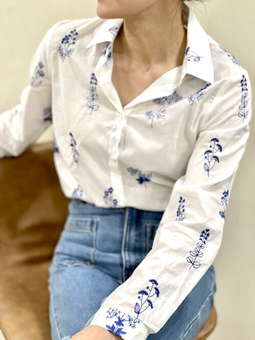 Chemise manches longues avec broderies végétales