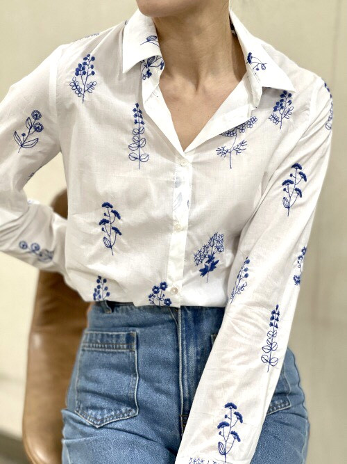 Chemise manches longues avec broderies végétales