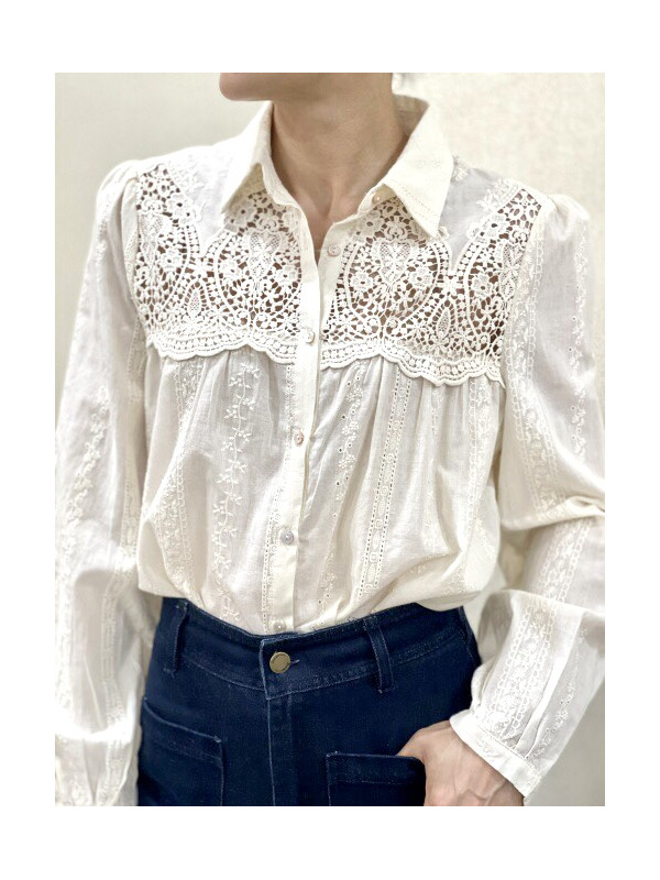Chemise avec plastron guipure ajouré