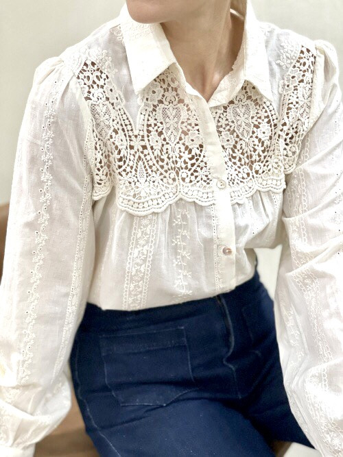 Chemise avec plastron guipure ajouré
