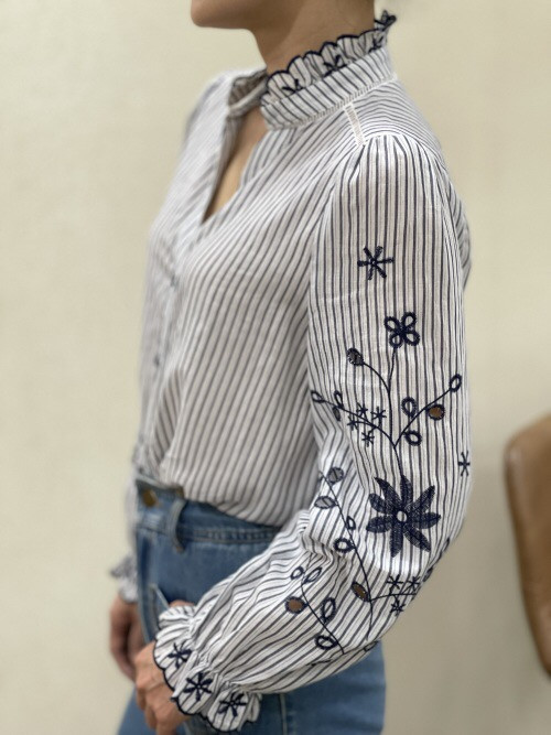 Chemise rayée manches longues brodées