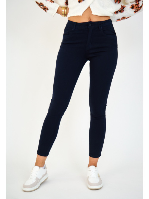 Jean slim couleur effet "push up"