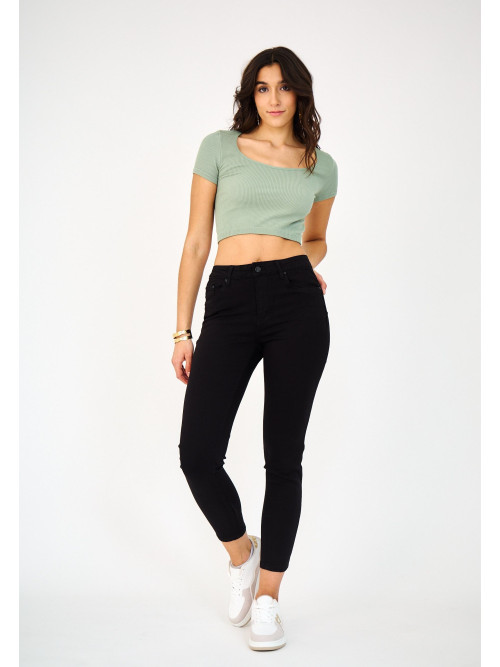 Jean slim couleur effet "push up"