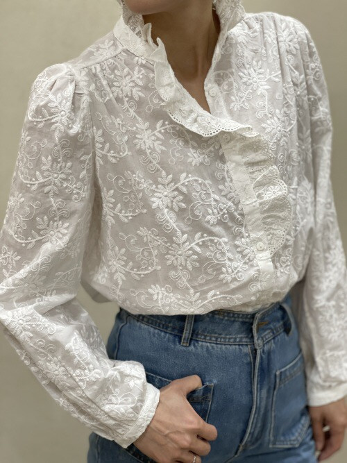 Chemise brodée manches longues