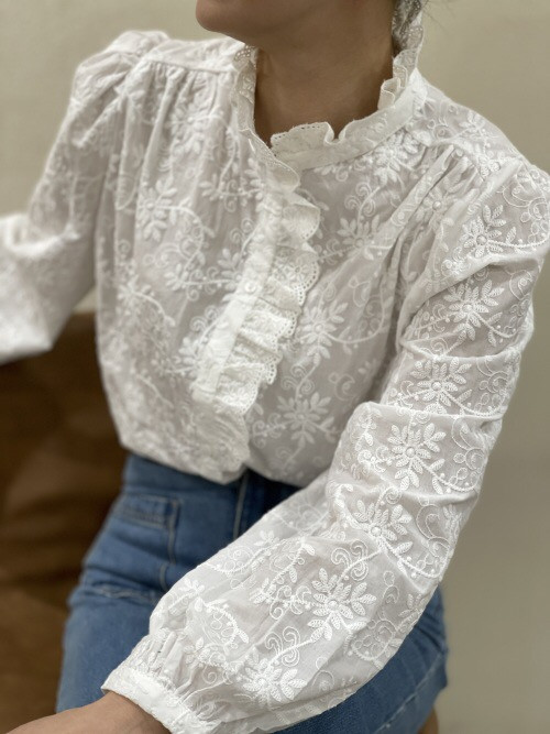 Chemise brodée manches longues