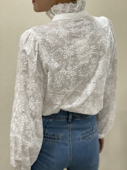 Chemise brodée manches longues