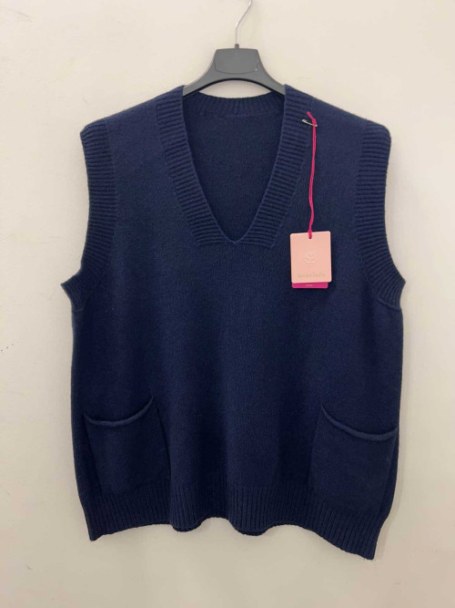 Pull droit col V sans laine 2 poches devant