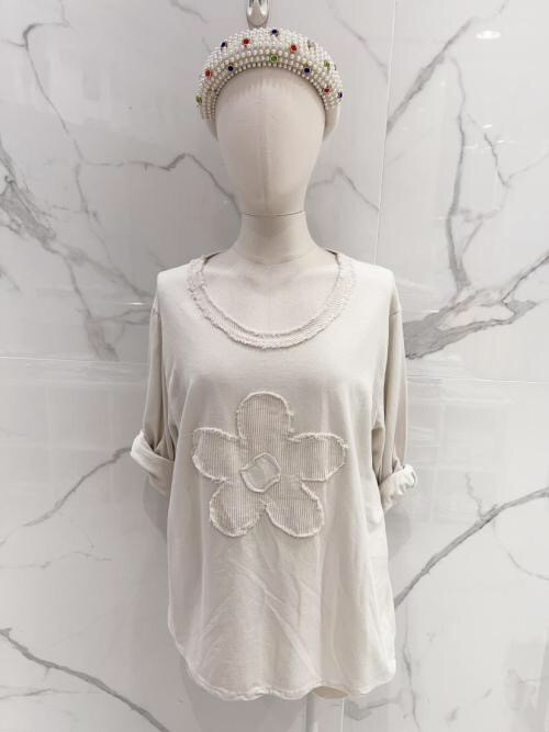 Top XL col rond manches longues motif fleur devant