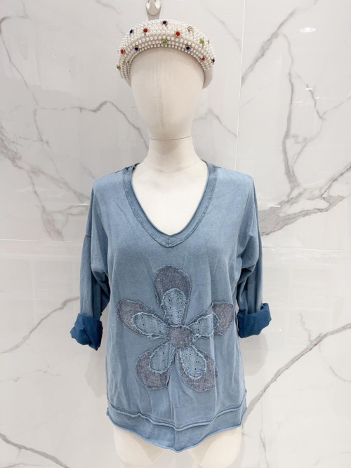 Top XL motif fleurs brodée avec sequins col V manches longues