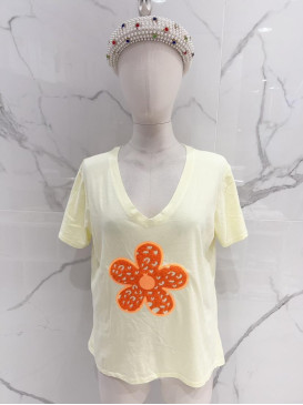 T-shirt col V manches...