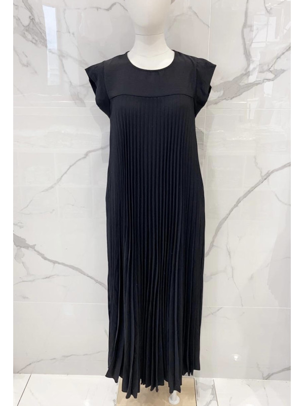Robe longue plissée col rond manches courtes