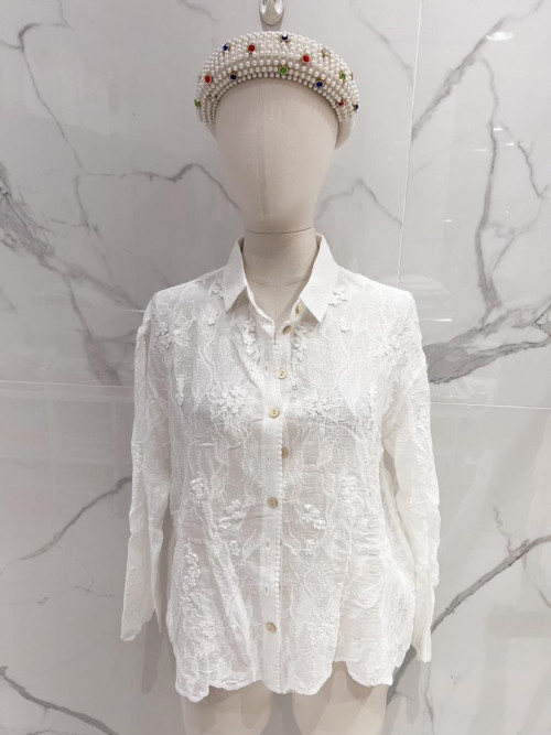Chemise brodée manches longues bas festonné