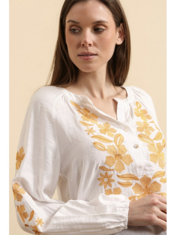 Chemise col tunisien avec broderies florales