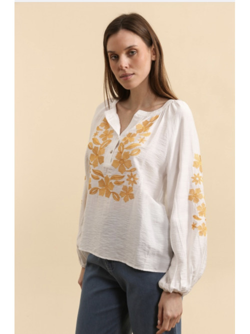 Chemise col tunisien avec broderies florales