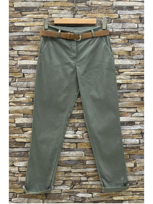 Pantalon slim stretch avec poches cotés et ceinture