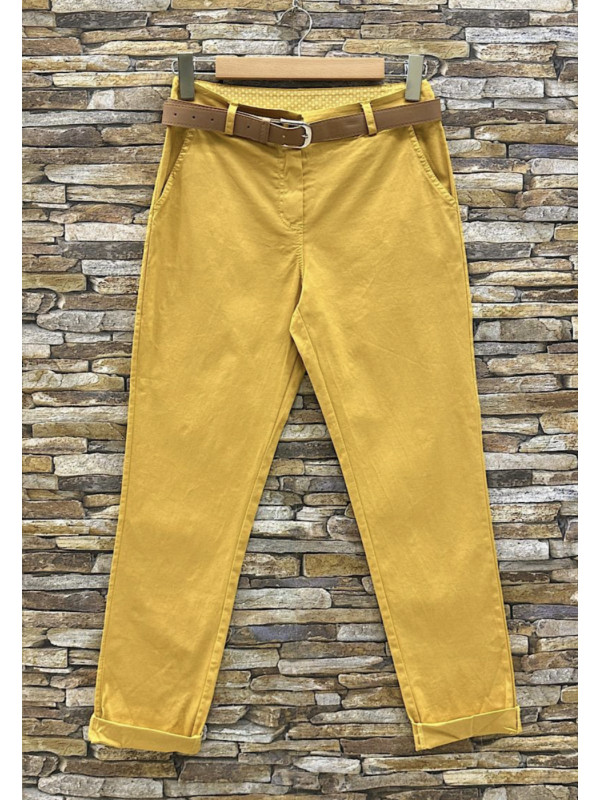 Pantalon slim stretch avec poches cotés et ceinture