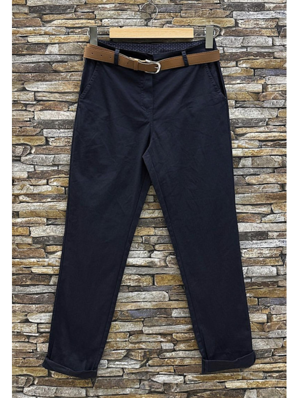 Pantalon slim stretch avec poches cotés et ceinture