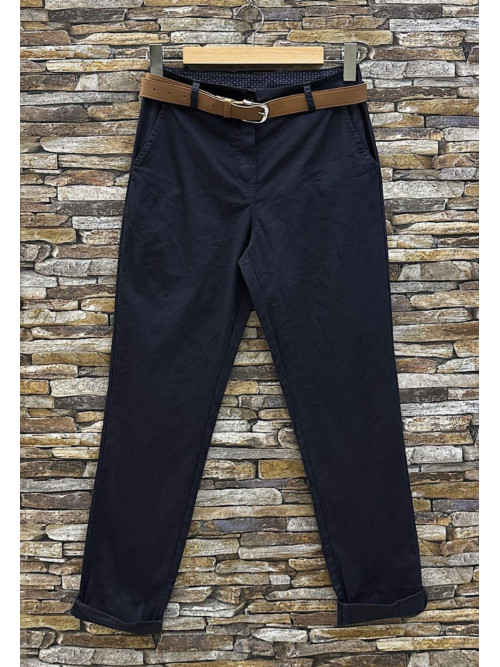 Pantalon slim stretch avec poches cotés et ceinture