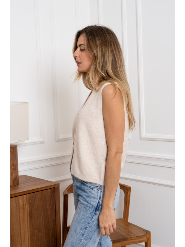 Gilet maille avec 3 boutons dorés martelés sans manche