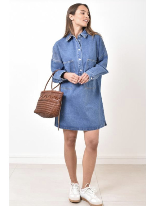 Robe courte oversized en jean manches longues col chemise