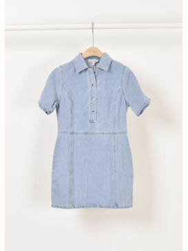 Robe courte cintrée en jean...