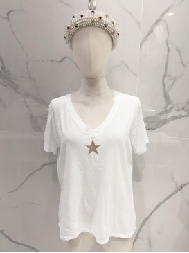 T-shirt étoile dorée col V...