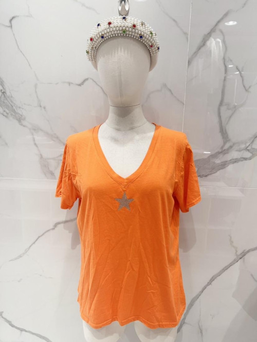 T-shirt étoile dorée col V Carla Giannini