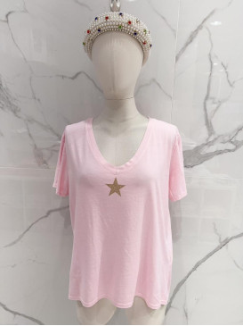 T-shirt étoile dorée col V...