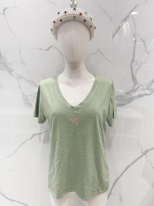 T-shirt étoile dorée col V Carla Giannini