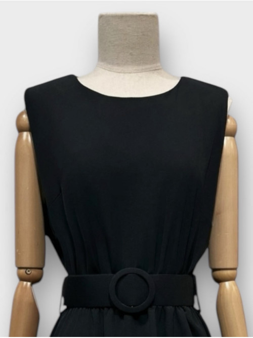 Robe rétro ceinturée col rond sans manche