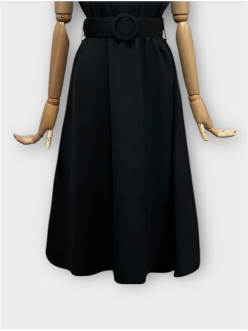 Robe rétro ceinturée col rond sans manche