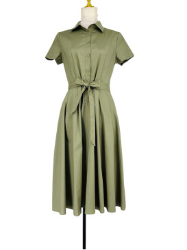 Robe chemise unie ceinturée...