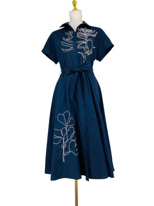 Robe chemisier boutonnée broderies placées