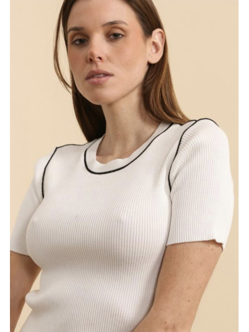 Pull cropped maille côtelé col rond manches courtes