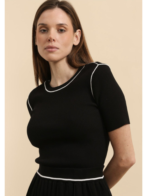Pull cropped maille côtelé col rond manches courtes