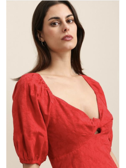 Robe rétro droite décolleté en damassé manches courtes