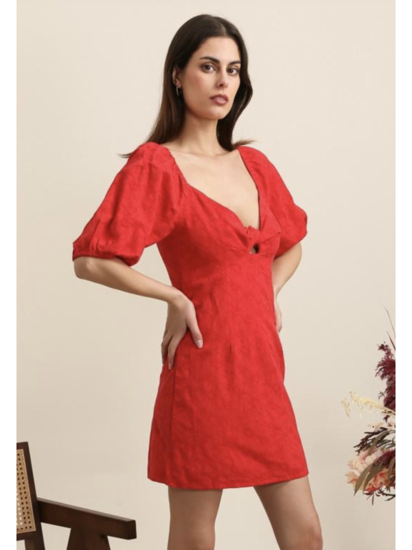 Robe rétro droite décolleté en damassé manches courtes