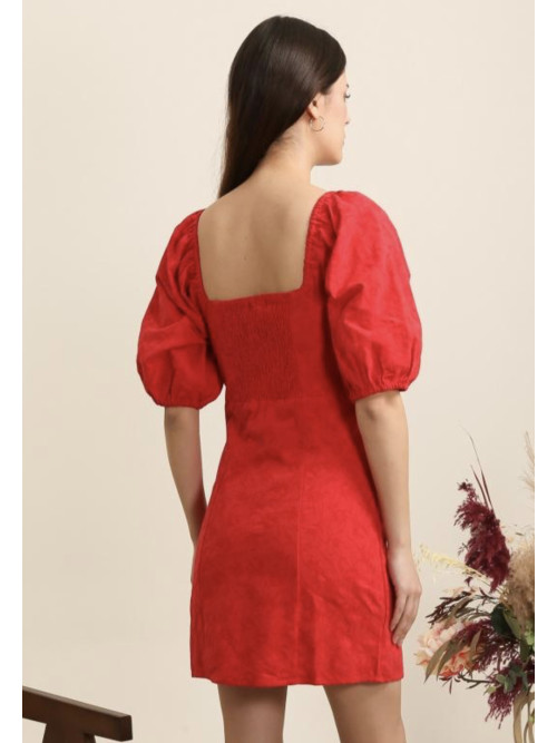 Robe rétro droite décolleté en damassé manches courtes