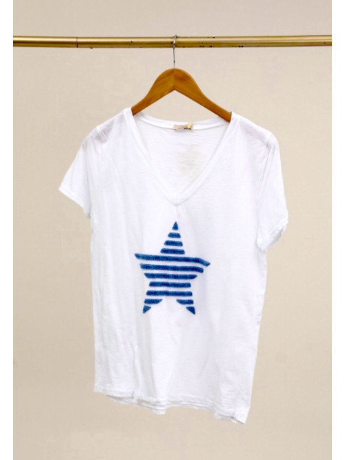 T-shirt étoile rayée bouclette col V manches courtes