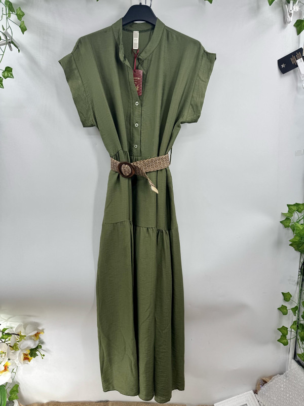 Robe longue ceinturée manches courtes à revers
