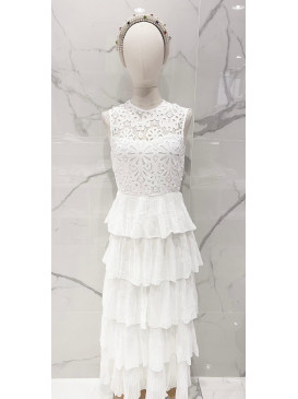 Robe longue buste dentelle...