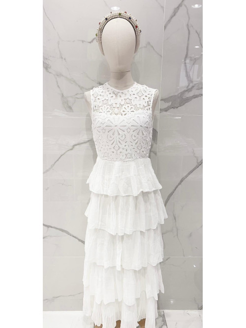 Robe longue buste dentelle bas volanté