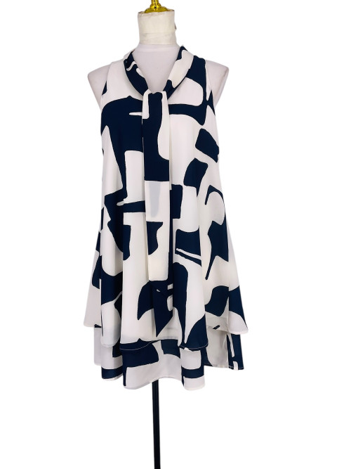 Robe courtes col écharpe imprimée sans manche